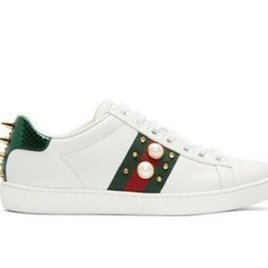 Authentic Gucci Pearl Studs Sneakers